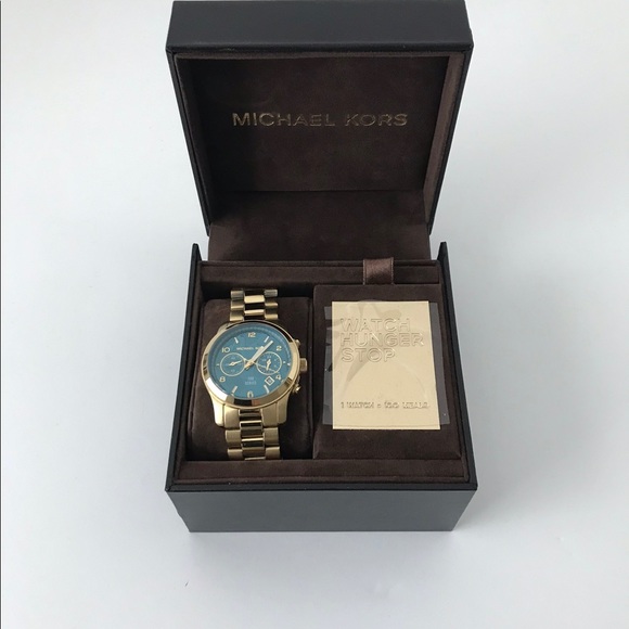 CELEBRITY FAVORITE SPECIAL EDITION WATCH WORN ONCE - Picture 5 of 6